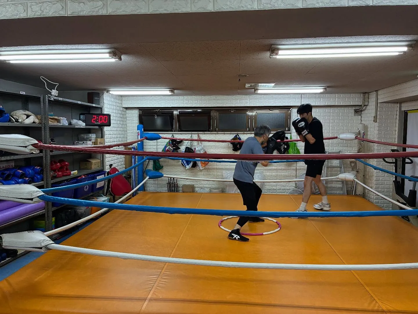 シャドーボクシング