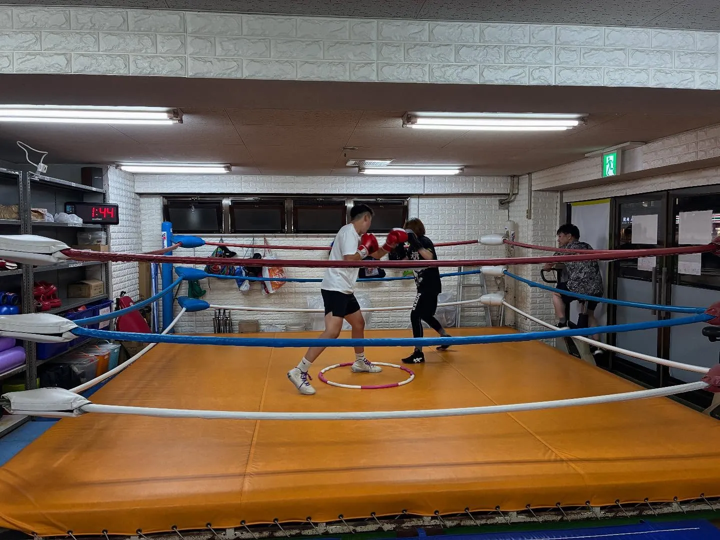 ボクシング練習風景