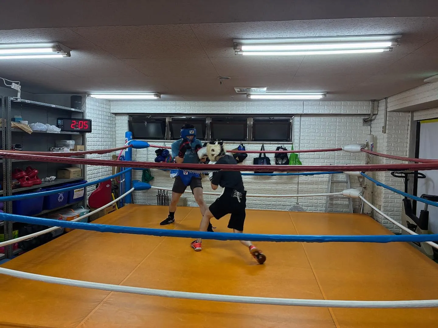 シャドーボクシング