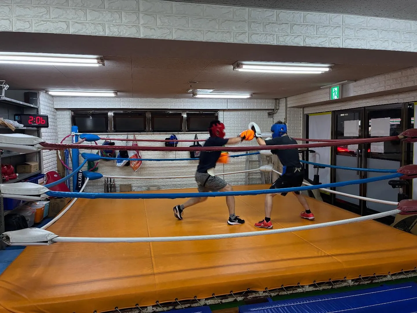 サンドバック打ち