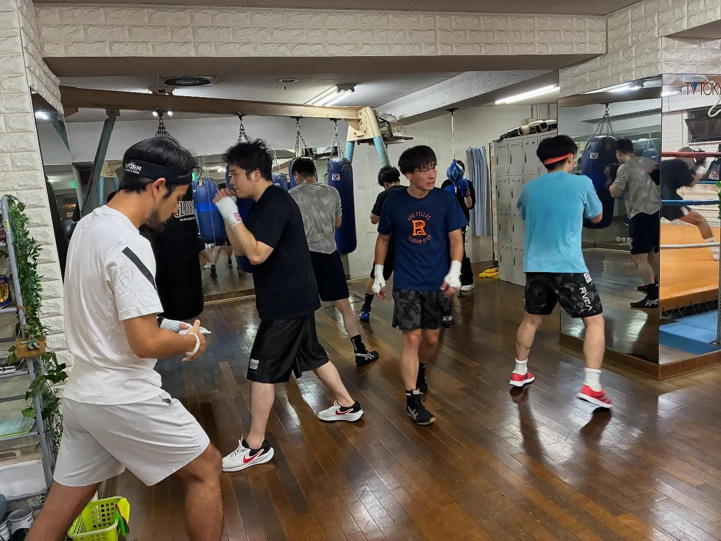 シャドーボクシング