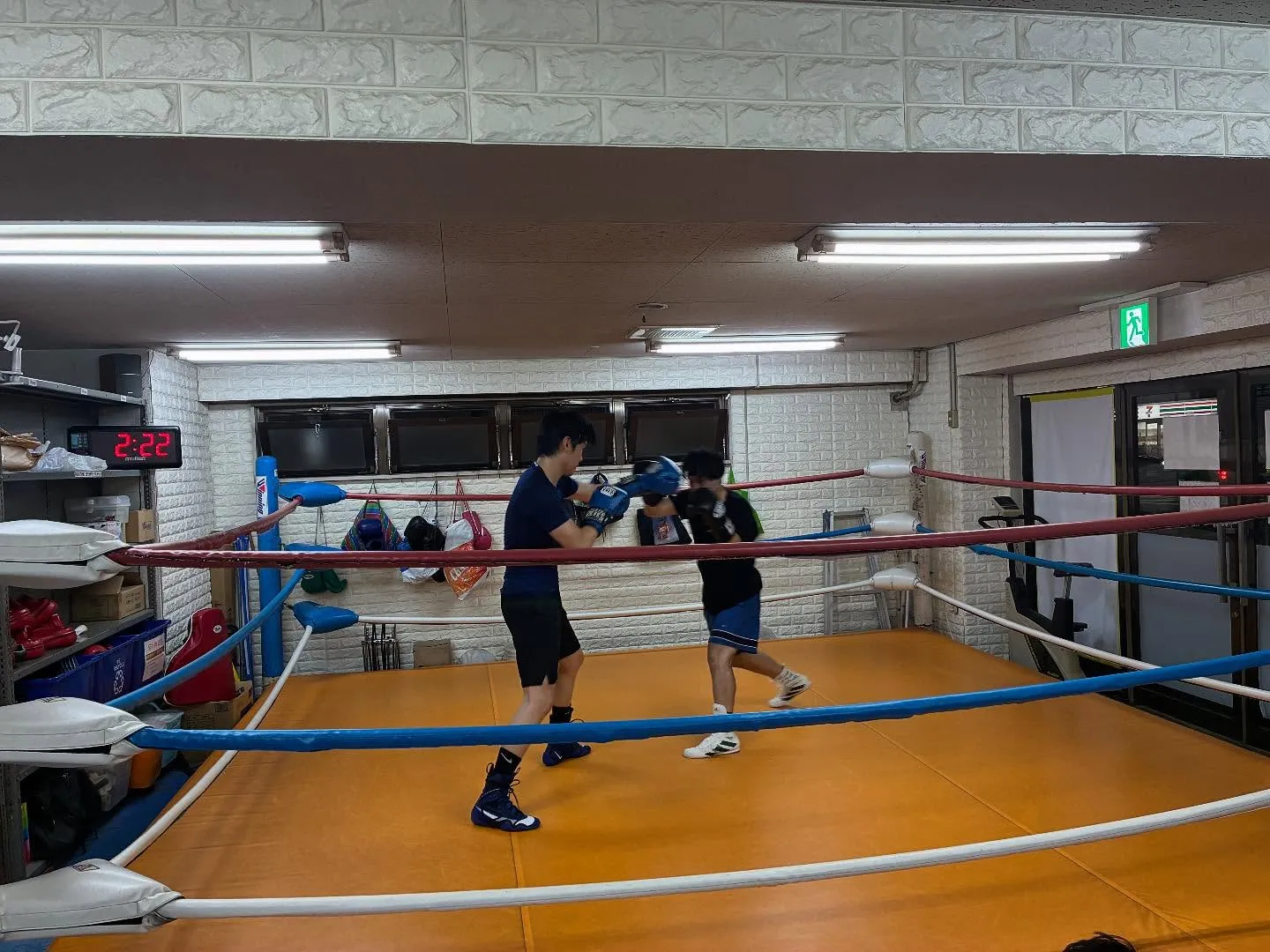 サンドバック打ち