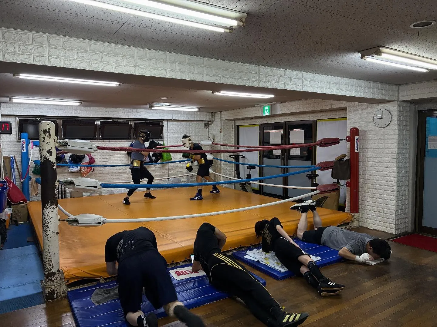 パンチングボール