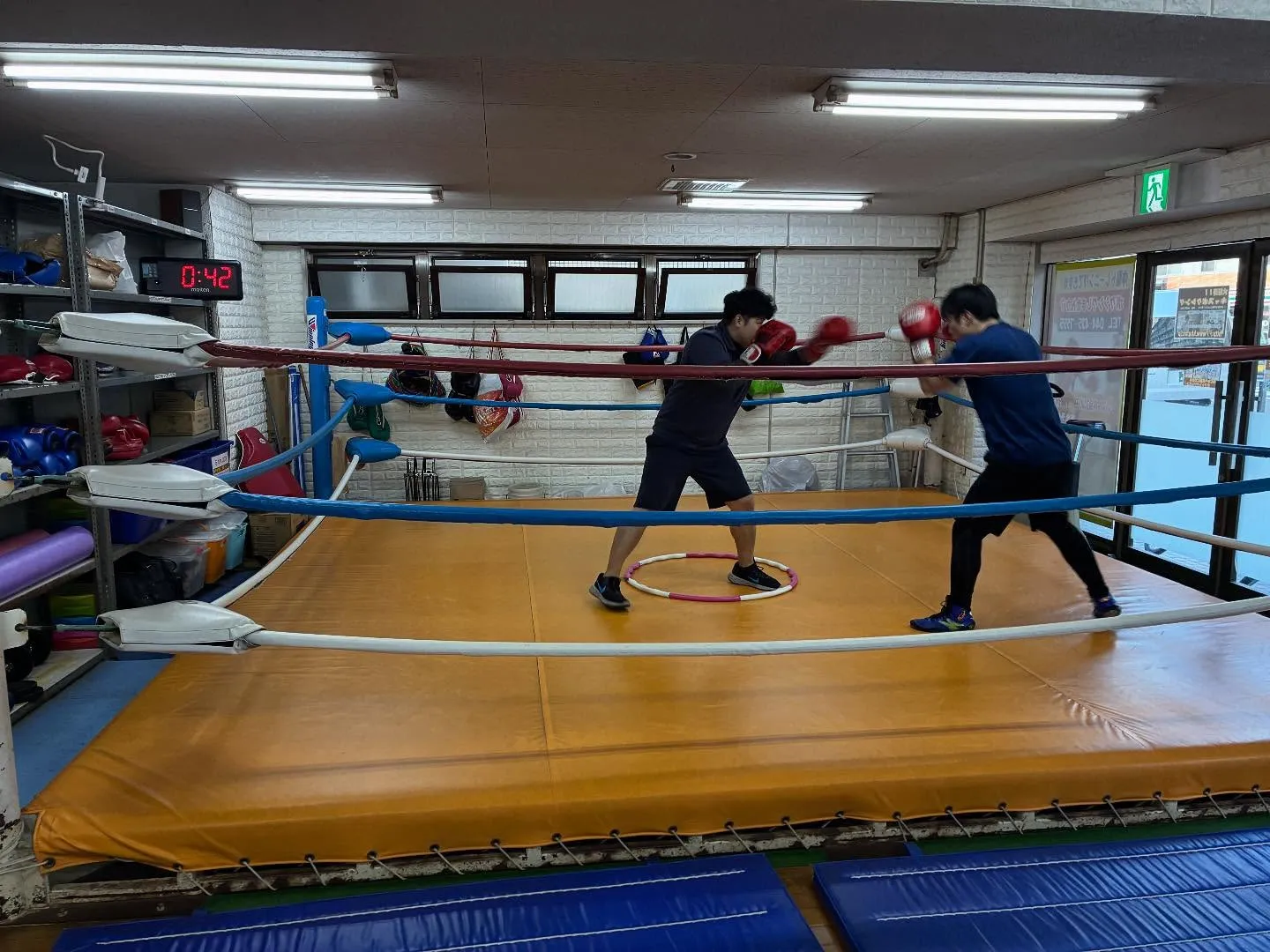 シャドーボクシング