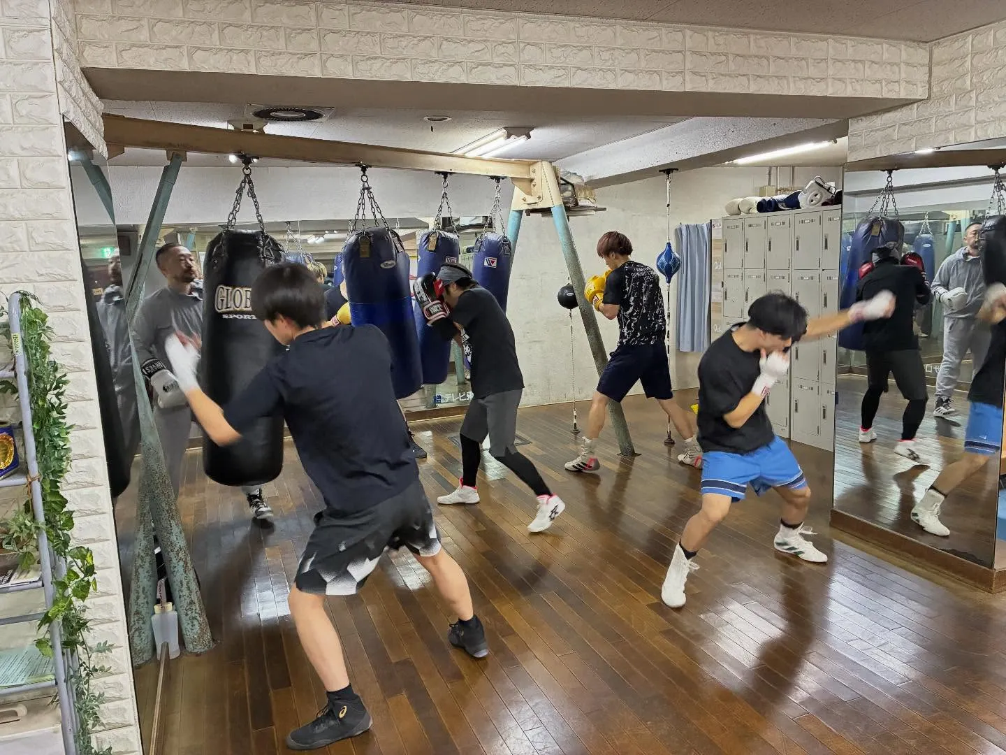 シャドーボクシング