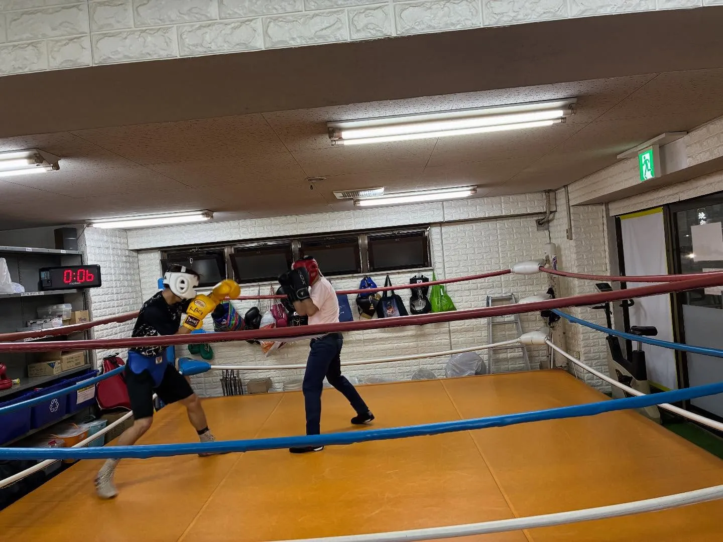 シャドーボクシング