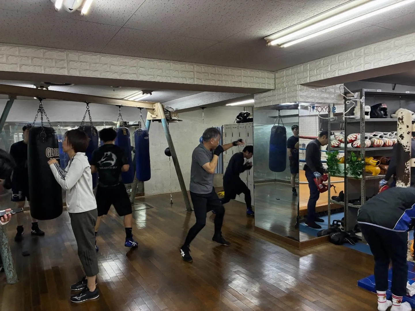 サンドバック打ち