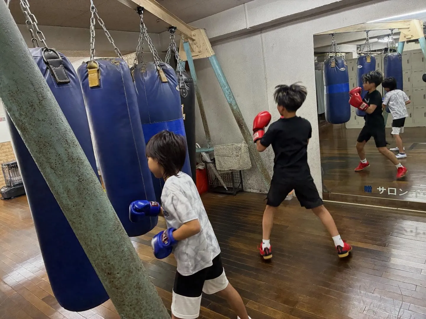 シャドーボクシング