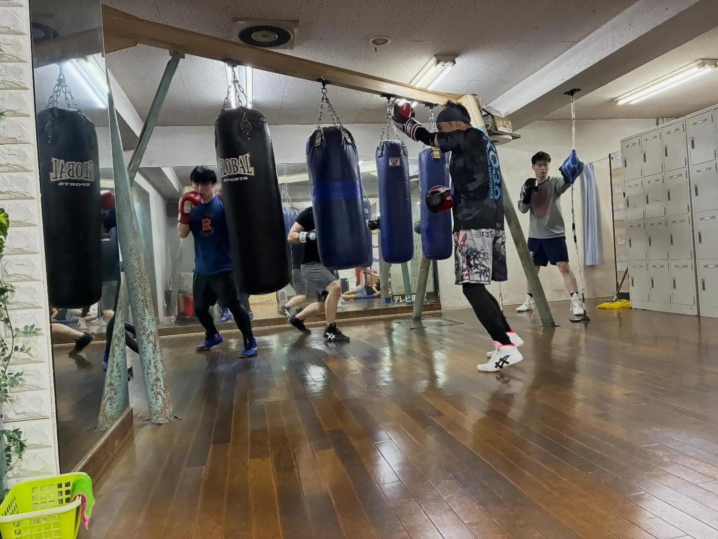 サンドバック打ち！