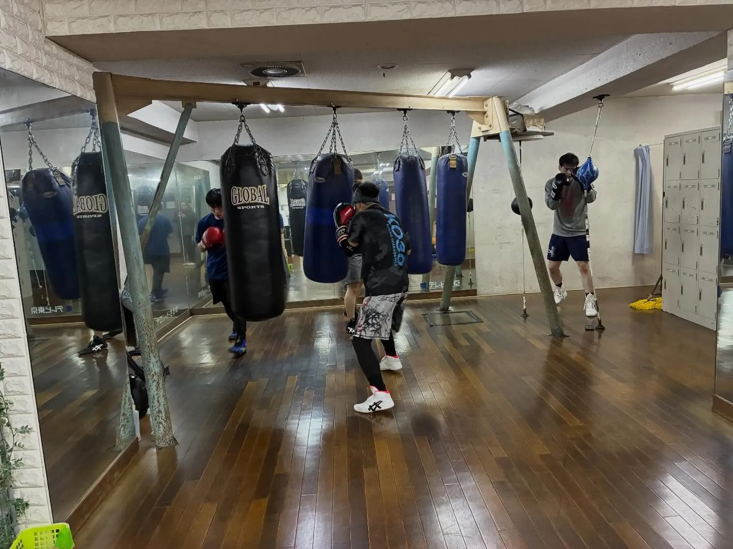 サンドバック打ち！