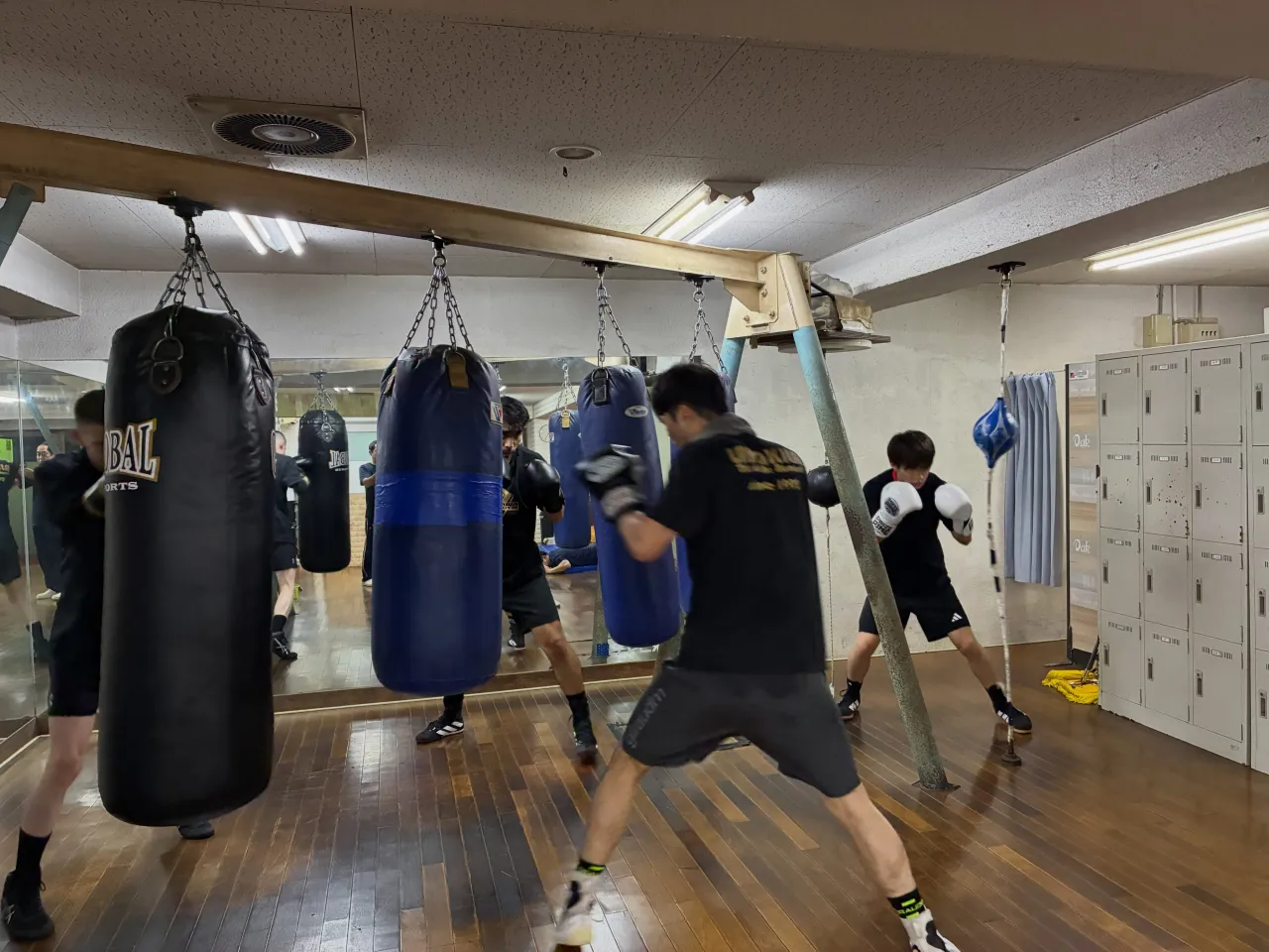 サンドバッグ打ち